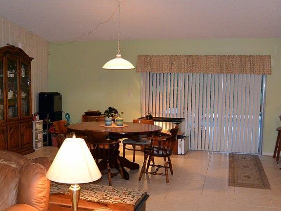 5th image of 8462 NW 7th St