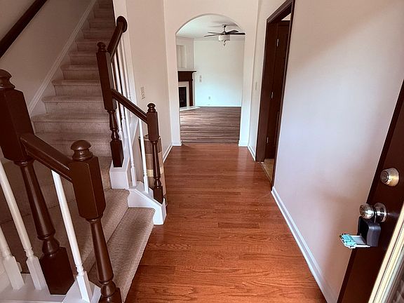 2nd image of 6165 Thorncrest Dr