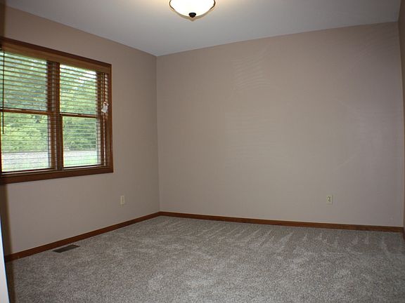 5th image of 2604 41st Pl