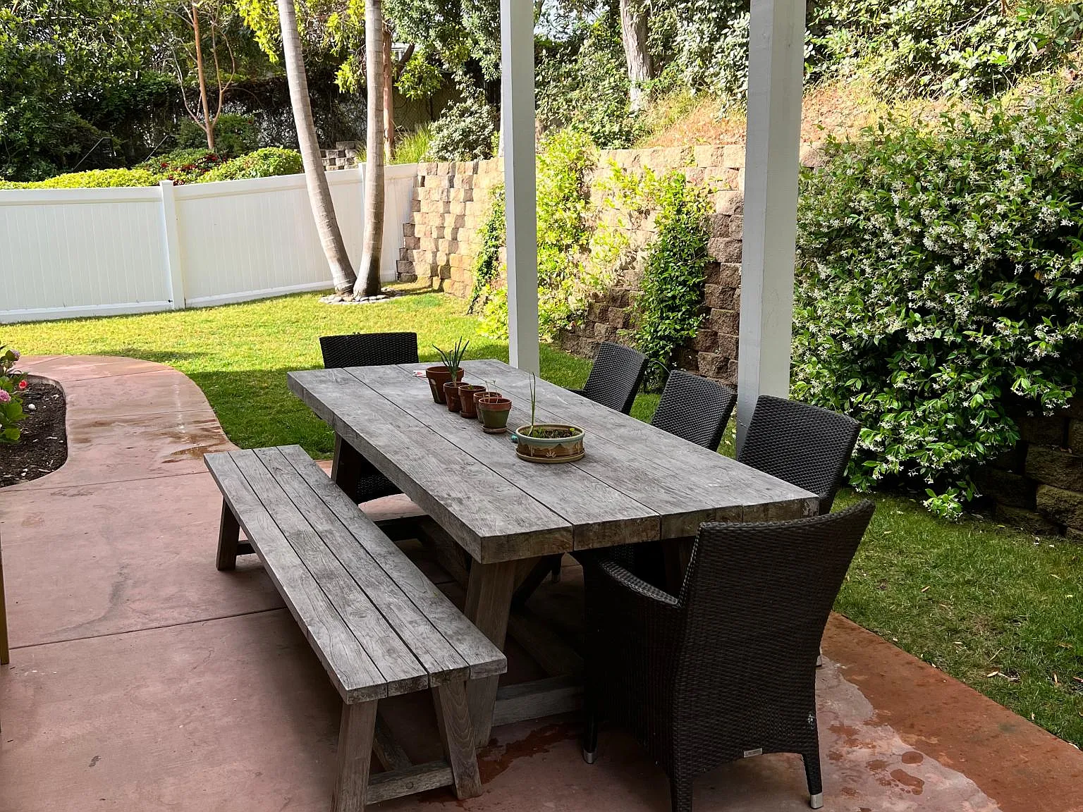 1184 Monterey Pl — Photo 2