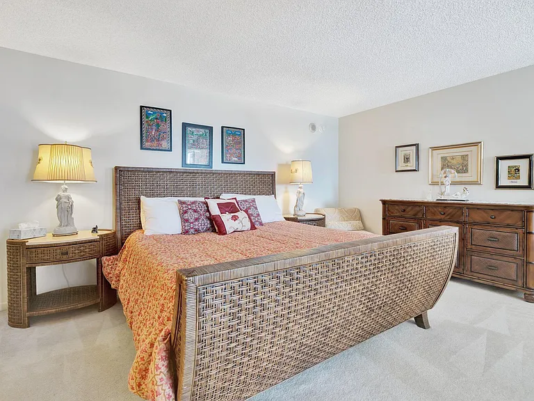 5380 N Ocean Dr #11A — Photo 17
