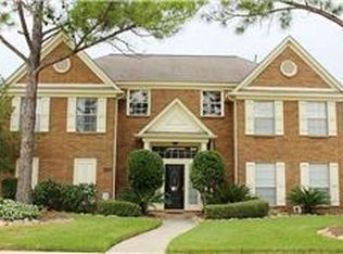 2305 Wicklow Dr, Pearland, TX 77581