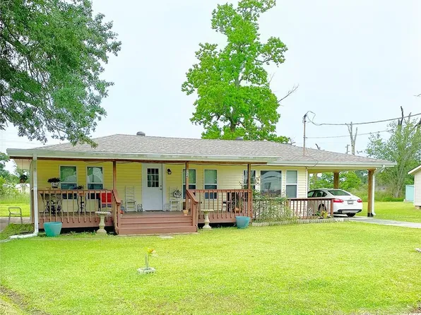 334 Beaugh Rd, Lake Charles, LA 70607