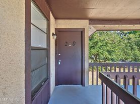 476 Lombard St, Orange Park, FL