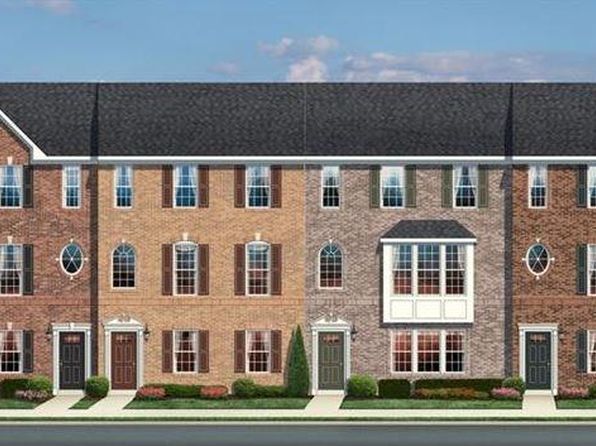 1861 Louisville Ln