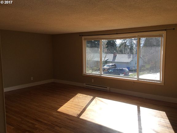3rd image of 7501 NW Vista Ave