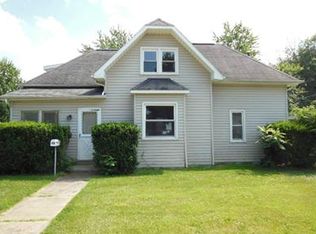 113 Bank St, Oak Harbor, OH 43449
