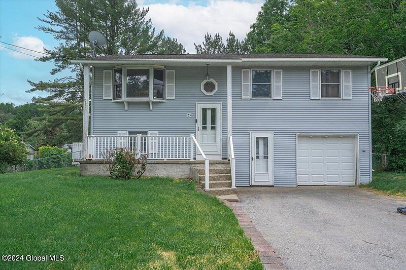2nd image of 35 Coachman Drive