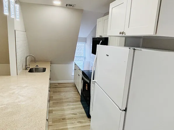 46 Bridge St, Milford, NJ 08848