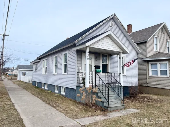 430 S 14th St, Escanaba, MI 49829