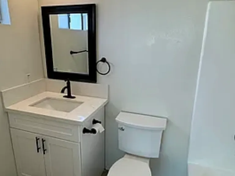 719 Orange Grove Ave #206 — Photo 8