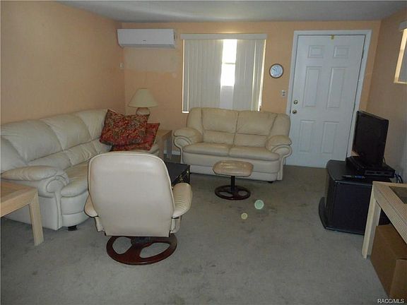 3rd image of 7 Roosevelt Blvd