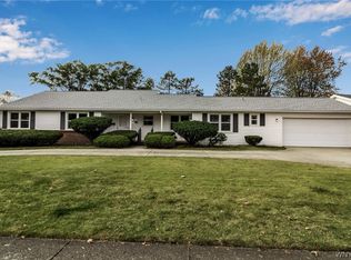 234 Surrey Run, Williamsville, NY 14221