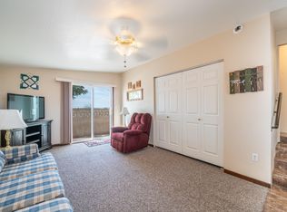 3 Orecart Dr, Apache Junction, AZ 85119