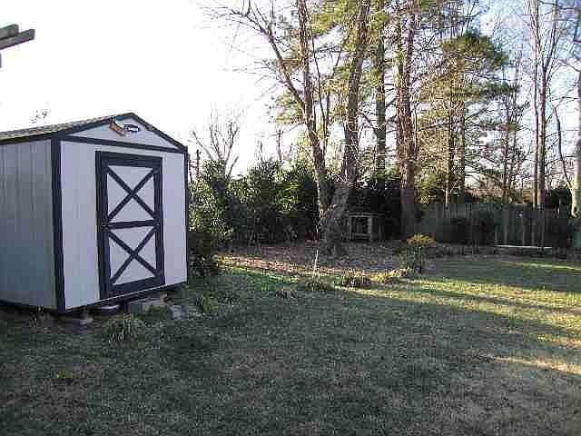2nd image of 124 Waddell Rd