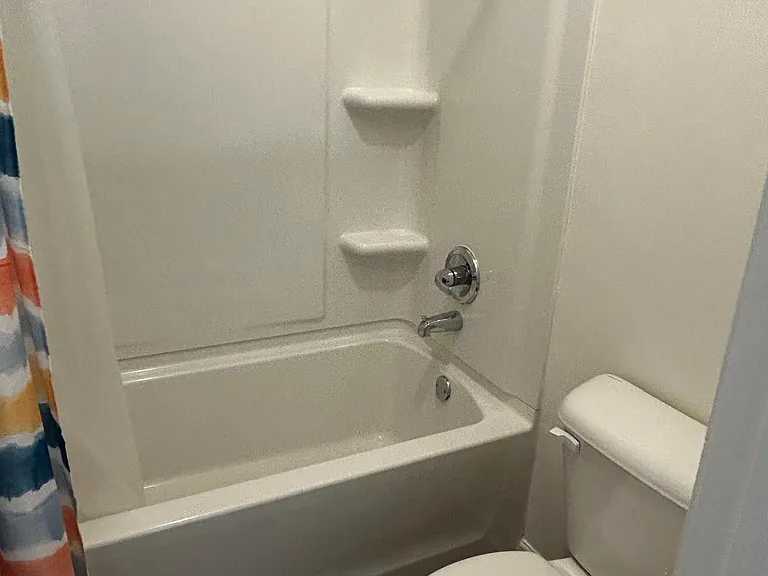 405 Springs Crossing Dr — Photo 13