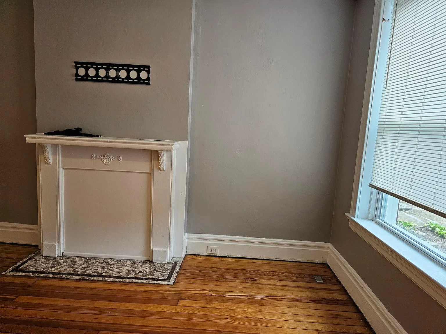 1 bed, 750 sqft, $890 — Photo 2