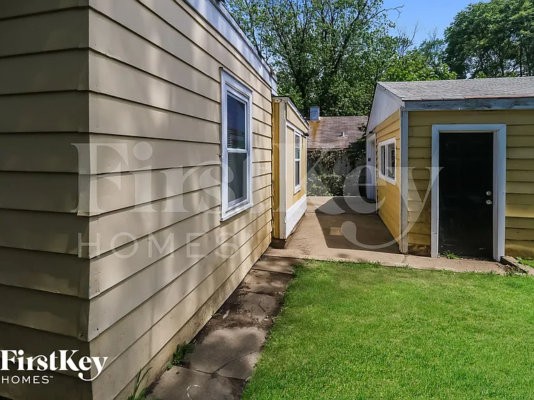703 Porter St — Photo 15