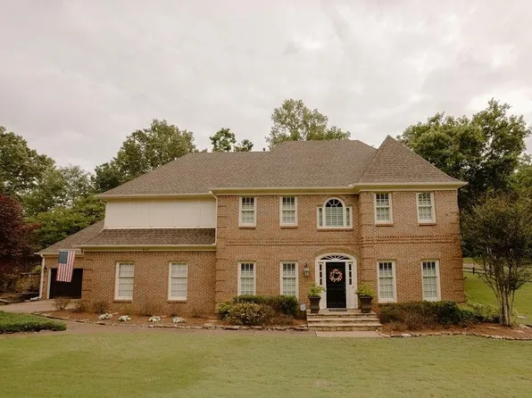 9100 Cairn Ridge Dr, Germantown, TN 38139