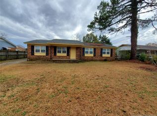 4707 Alamance Rd, Fayetteville, NC 28304