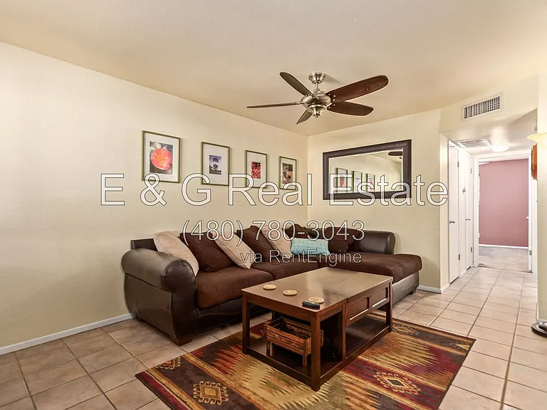 3626 N 37th St #11 — Photo 3