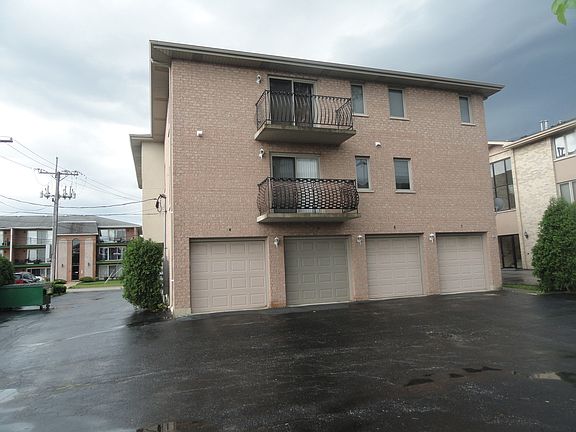 2nd image of 4012 W 105th St APT 2C