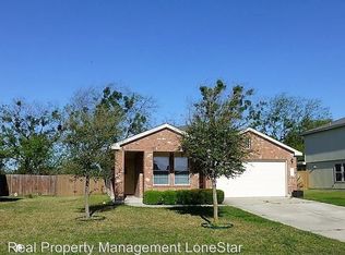 105 Easy St, Hutto, TX 78634