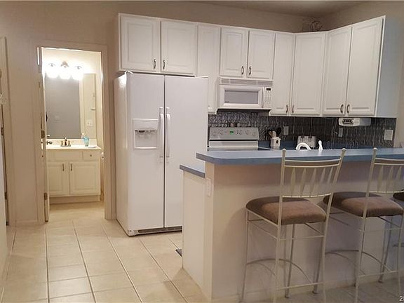 4th image of 216 Lakeview Resort Blvd Unit 3B