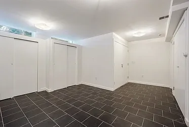 Rented by Warburg