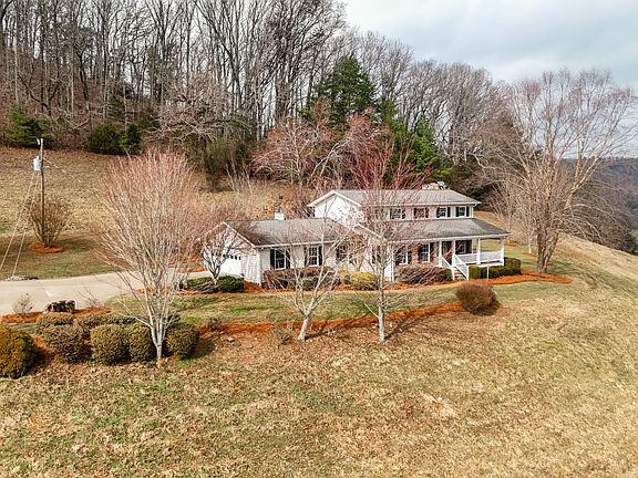 3rd image of 1578 Old Ringgold Rd