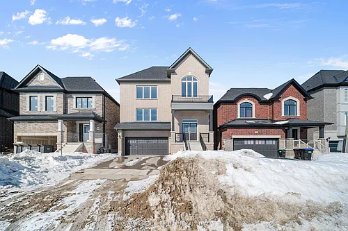 1466 Stovell Cres Photo 1