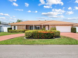 4041 NE 27th Ter, Pompano Beach, FL 33064