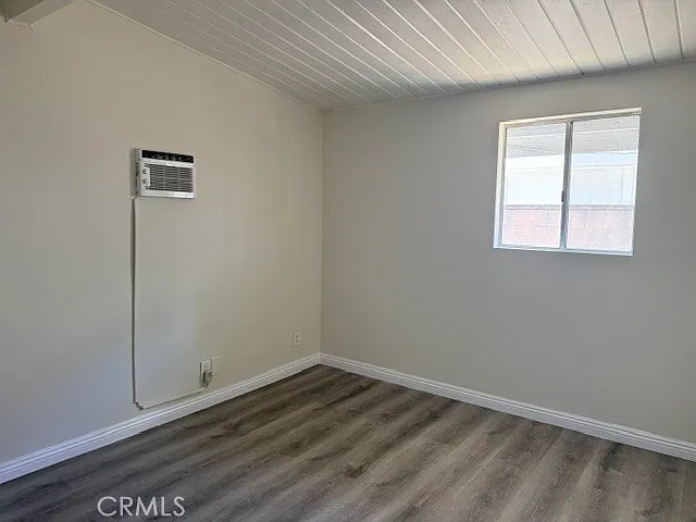1020 N Mountain View Pl — Photo 12