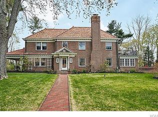 16 Avondale Rd, White Plains, NY 10605