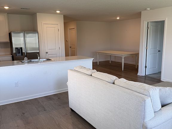 5th image of 16933 Valencia Way