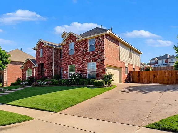 3rd image of 1610 Lakeland Park Dr