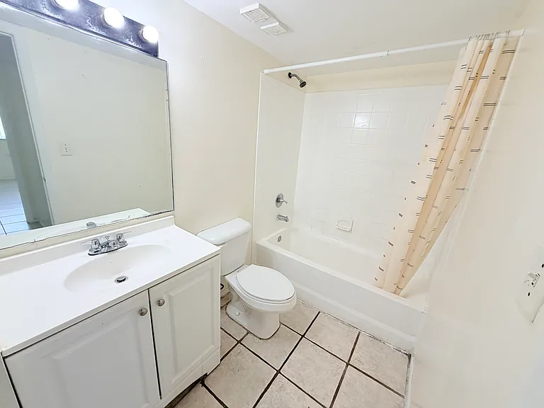 1101 N Benoist Farms Rd #106 — Photo 12