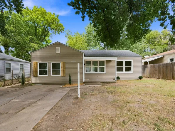 3114 E Range Rd, Wichita, KS 67216