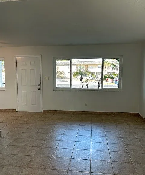411 S Nimbus Ave #3 — Photo 7
