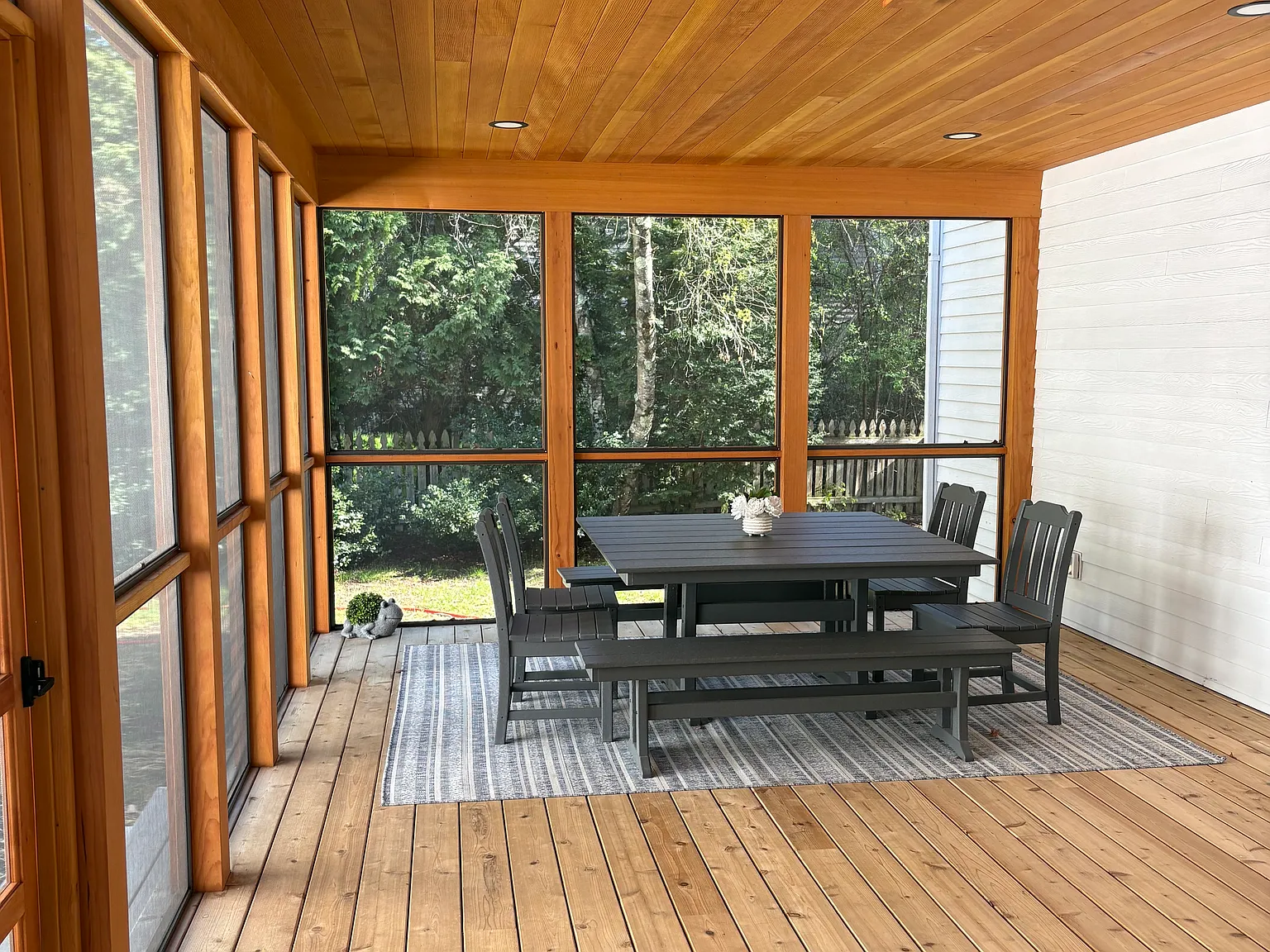 5 bed, 4670 sqft, $6,500 — Photo 3