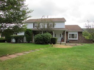 17 Pamela Dr, Drums, PA 18222