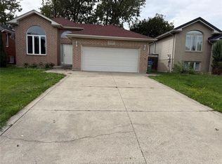 2337 Askin Ave, Windsor, ON N9E 4Y2