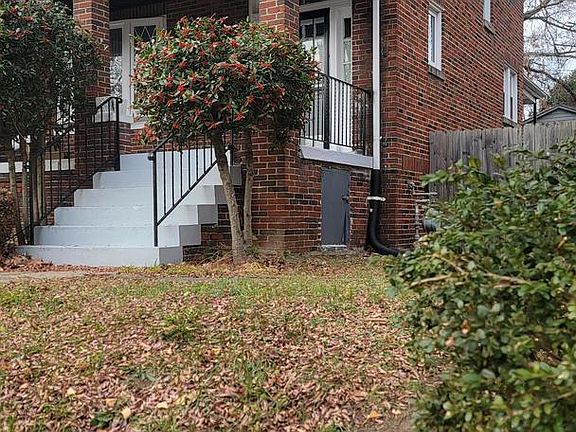 2nd image of 419 Oneida Pl NW