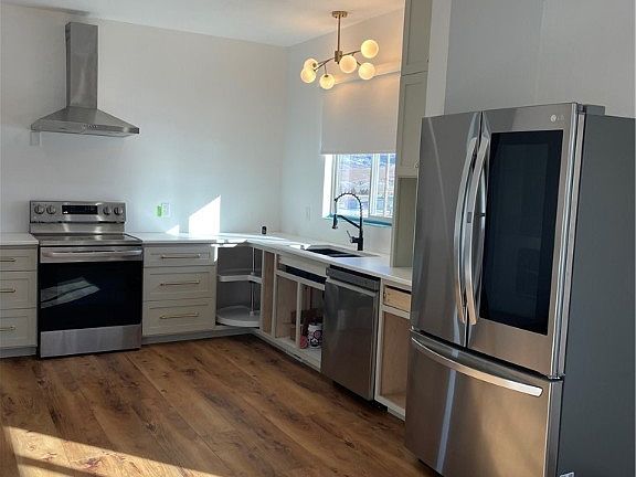 3rd image of 1265 Avenue M