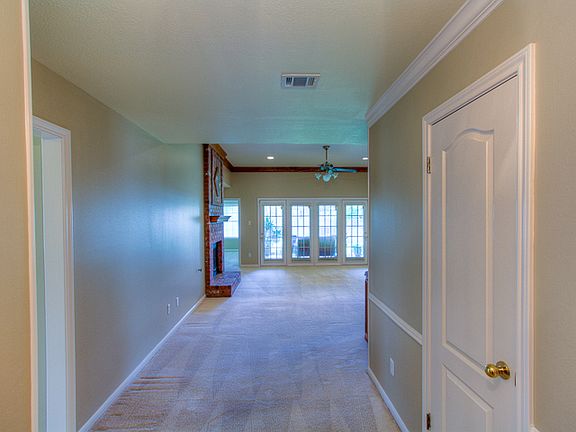 3rd image of 2904 Cortez Ct