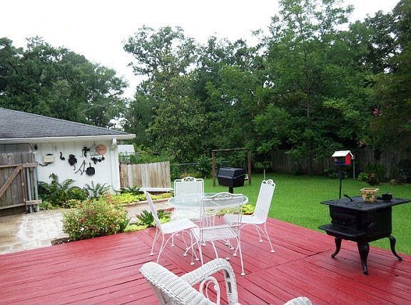 4th image of 409 Englewood Dr