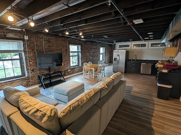 1018 Missouri Ave, Kansas City, MO 64106