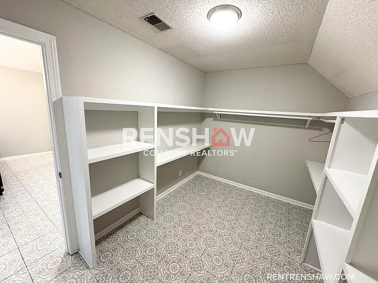 8177 Kimbrook Dr — Photo 22
