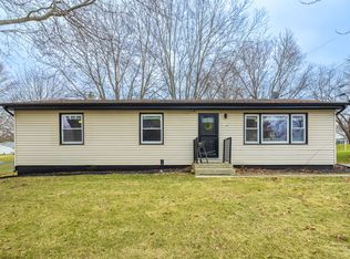 455 Marian Dr, Valparaiso, IN 46385