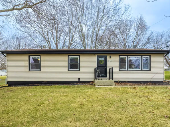 455 Marian Dr, Valparaiso, IN 46385